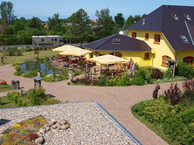 ריבניץ-דאמגארטן Landhotel Zum Honigdieb מראה חיצוני תמונה