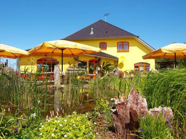 ריבניץ-דאמגארטן Landhotel Zum Honigdieb מראה חיצוני תמונה