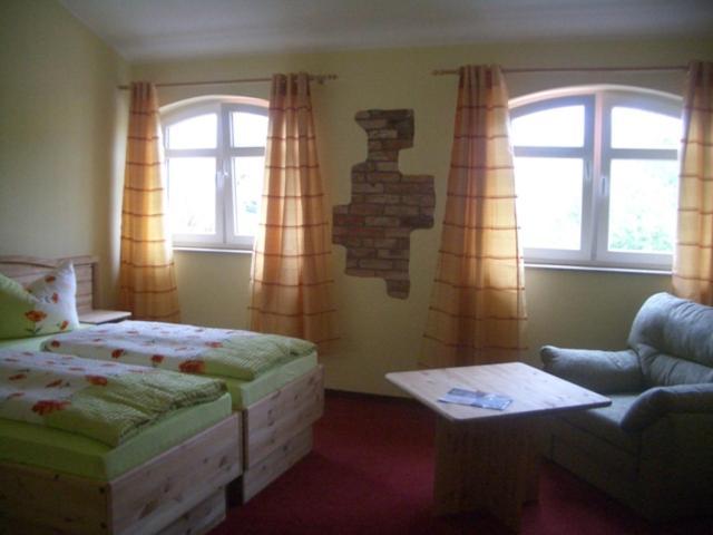 ריבניץ-דאמגארטן Landhotel Zum Honigdieb מראה חיצוני תמונה
